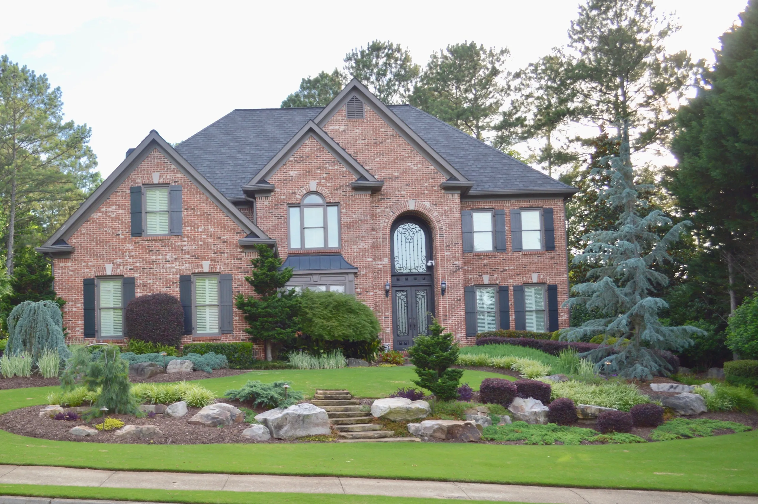 Landscaping & Hardscapes photo