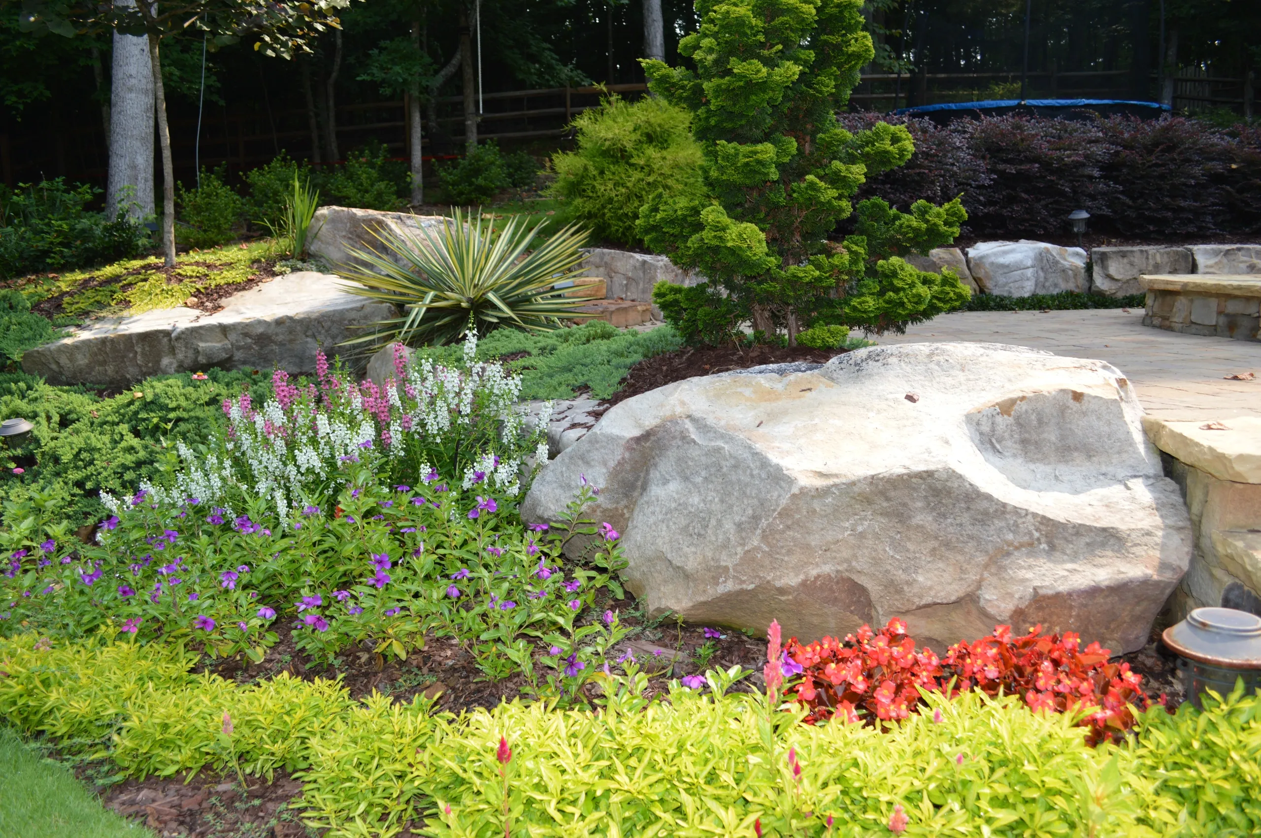 Landscaping & Hardscapes photo