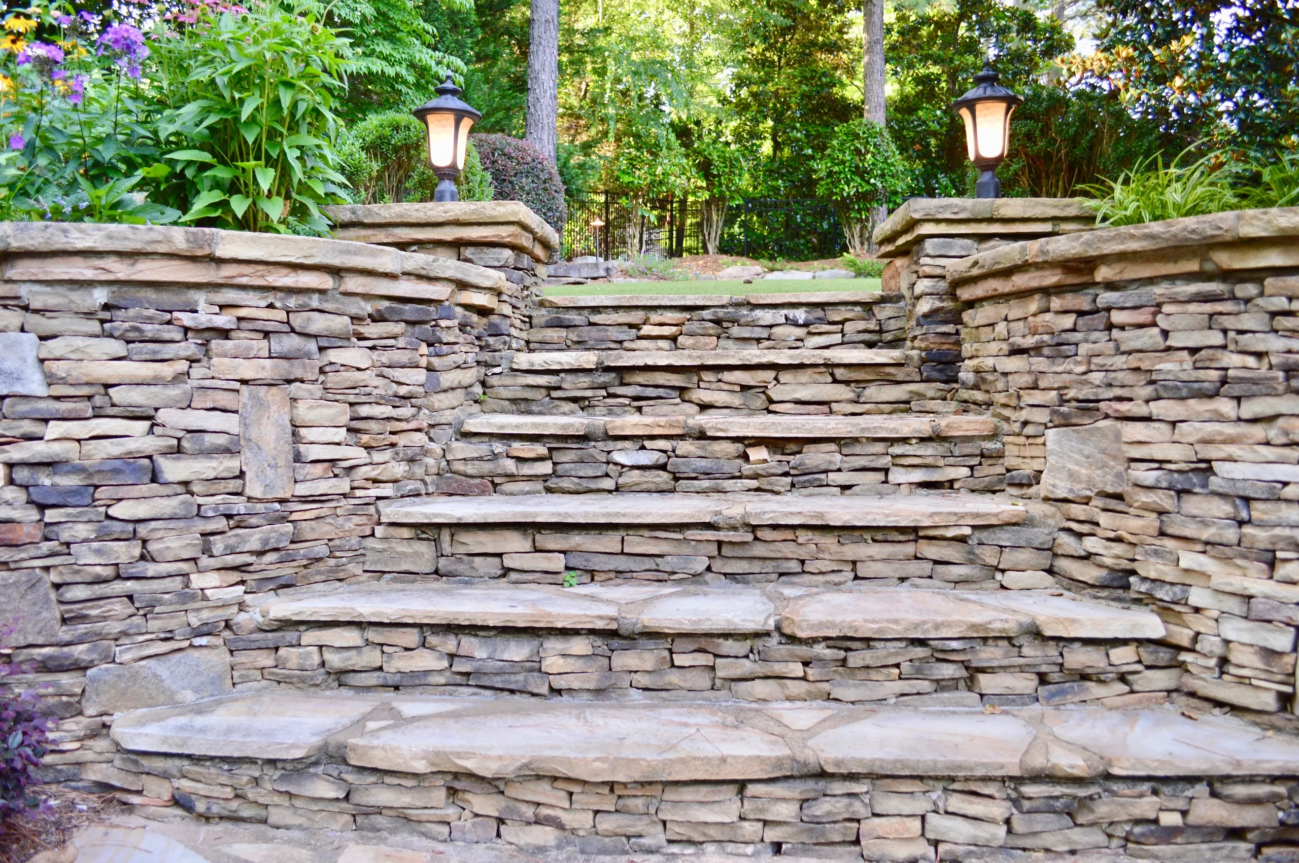 Landscaping & Hardscapes photo